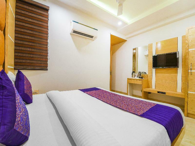 Oyo 15836 Pleasure River Front Resort Tuem Esterno foto