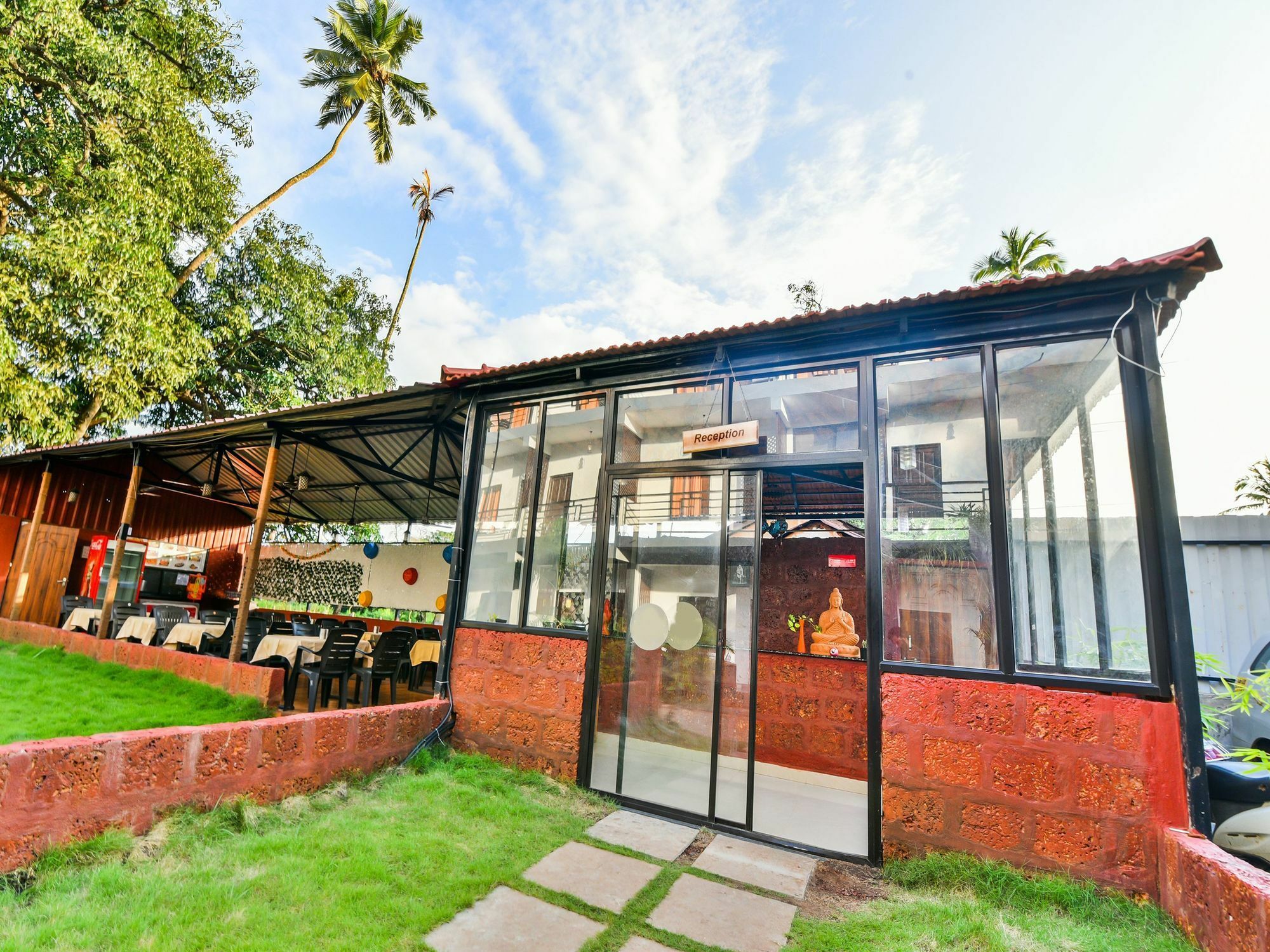 Oyo 15836 Pleasure River Front Resort Tuem Esterno foto